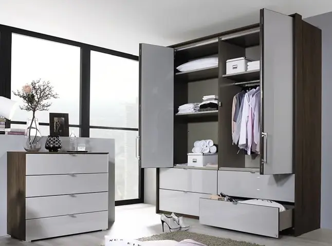 Bifold Wardrobes