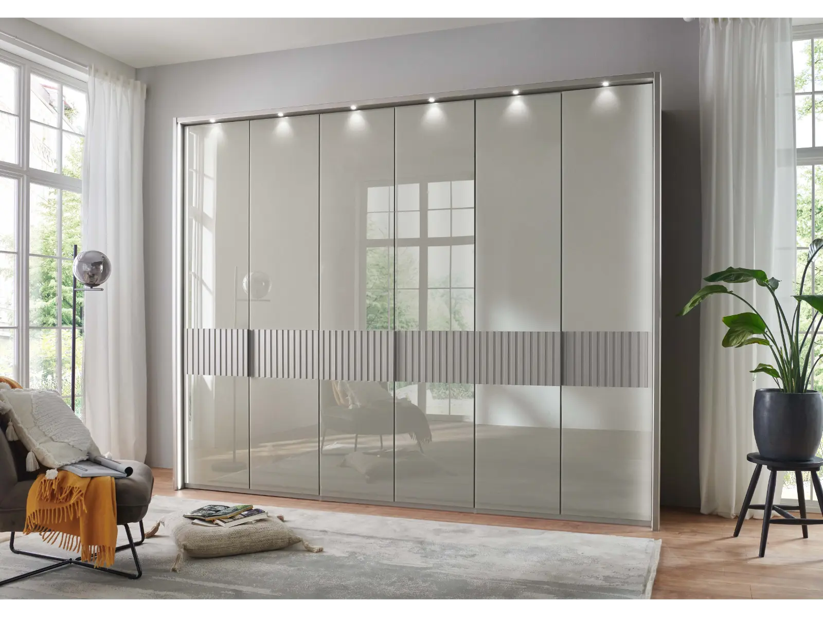 Wiemann Ventura 300cm 6 Door Wardrobe - Image 5